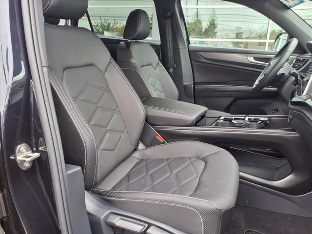 2024 Volkswagen Atlas Cross Sport SE 4Motion