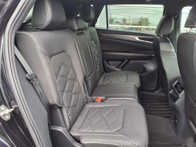 2024 Volkswagen Atlas Cross Sport SE 4Motion