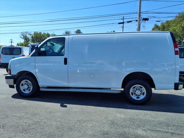 2023 Chevrolet Express 2500