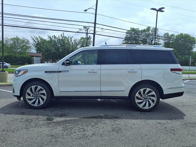 2022 Lincoln Navigator Reserve