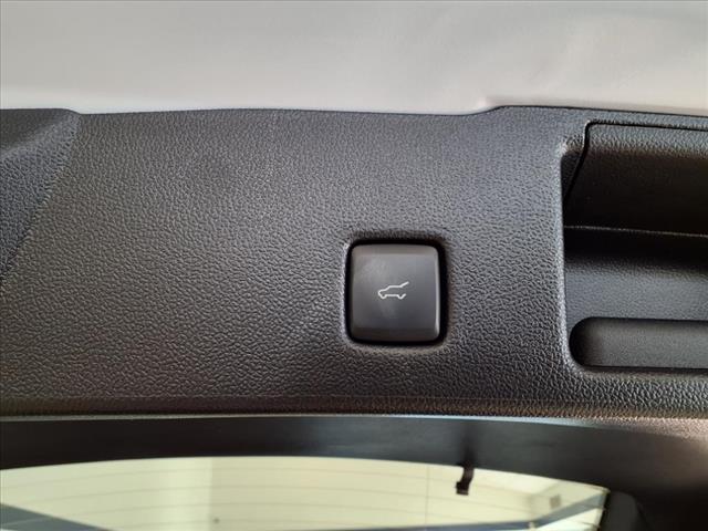 2025 Ford Escape Hybrid ST-Line Select