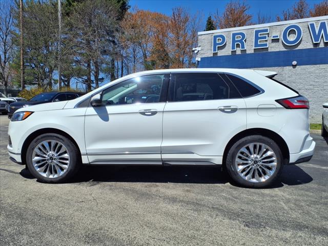 2022 Ford Edge Titanium