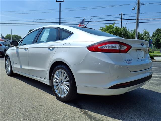 2015 Ford Fusion Hybrid SE