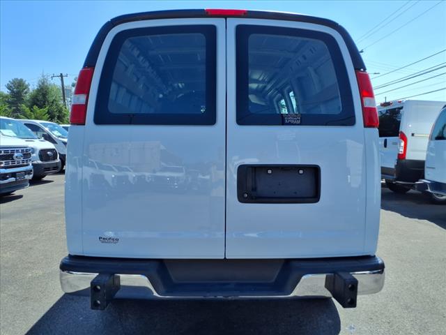 2023 Chevrolet Express 2500