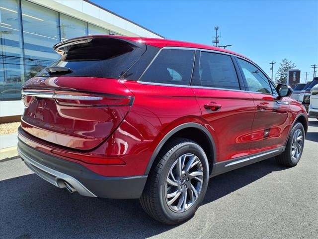 2025 Lincoln Corsair Premiere