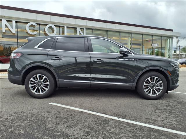 2022 Lincoln Nautilus Standard