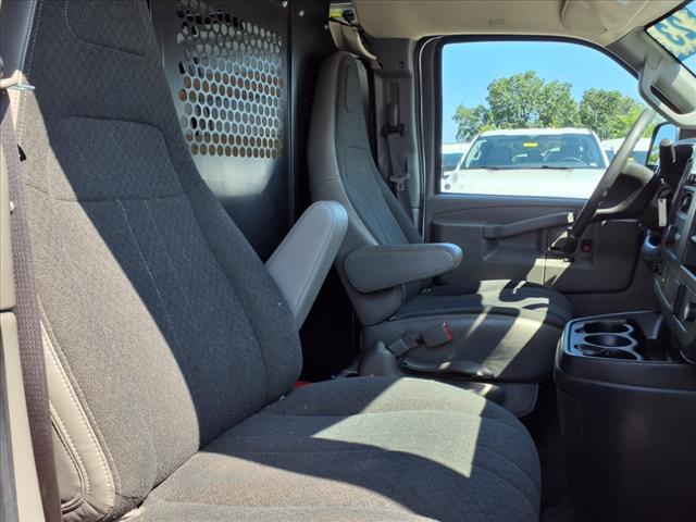 2023 Chevrolet Express 2500