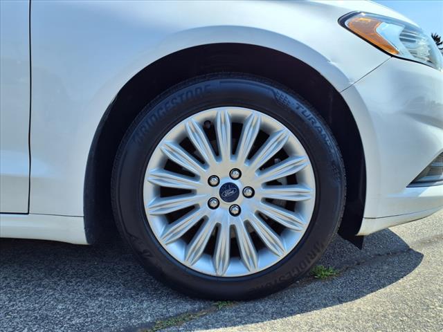 2015 Ford Fusion Hybrid SE