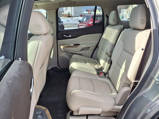 2019 GMC Acadia Denali - Photo 11