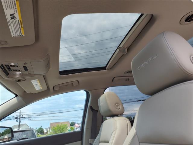 2018 GMC Acadia Denali - Photo 12