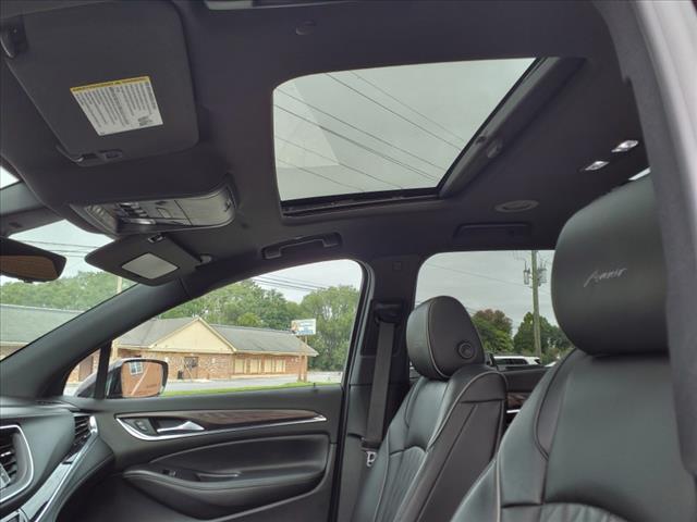 2022 Buick Enclave Avenir - Photo 12