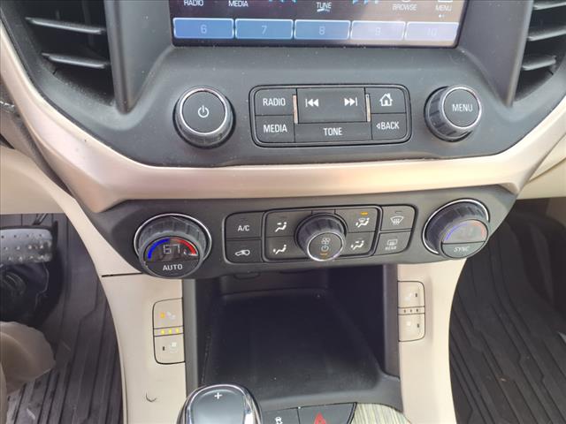 2019 GMC Acadia Denali - Photo 18
