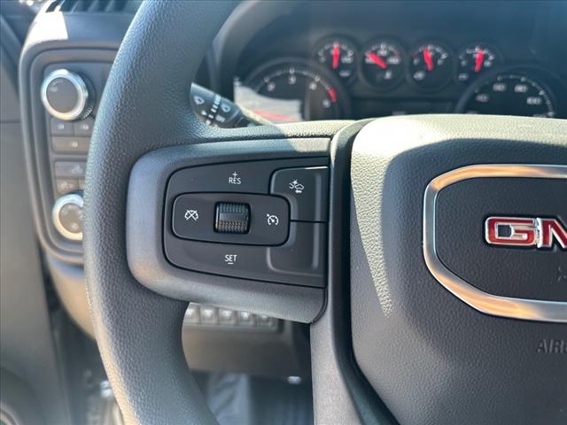 2025 GMC Sierra 2500HD Pro