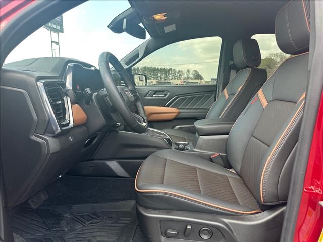 2024 GMC Canyon AT4