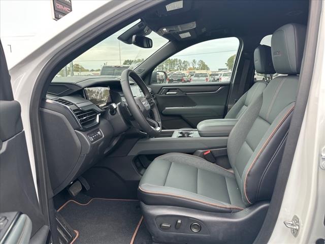 2025 GMC Acadia AWD AT4
