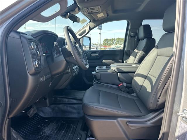 2025 GMC Sierra 2500HD Pro