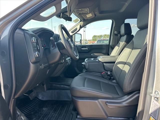 2025 GMC Sierra 2500HD Pro