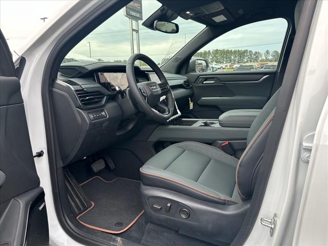 2025 GMC Acadia AWD AT4