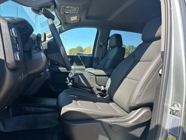 2025 GMC Sierra 2500HD Pro