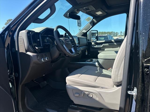 2025 GMC Sierra 2500HD SLT