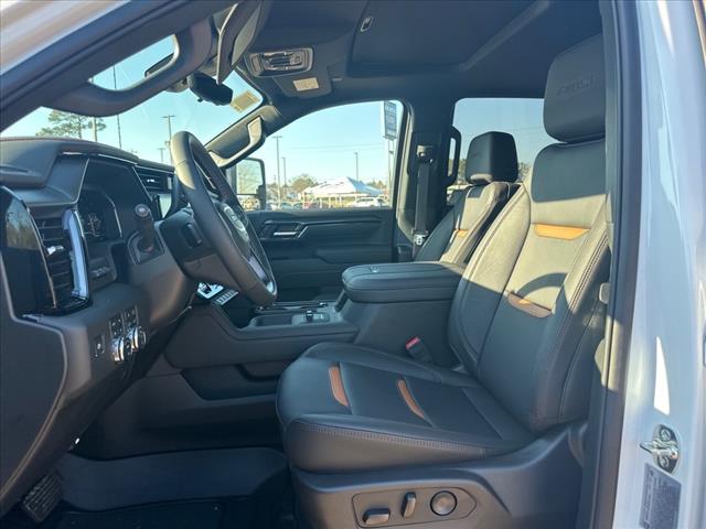 2025 GMC Sierra 2500HD AT4