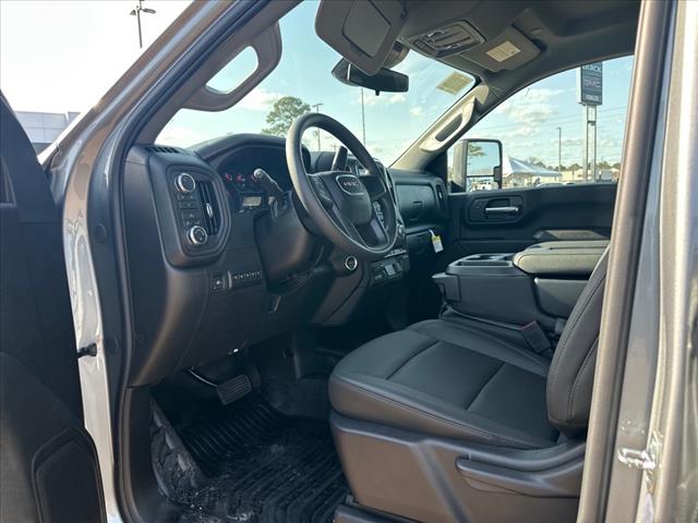 2025 GMC Sierra 2500HD Pro