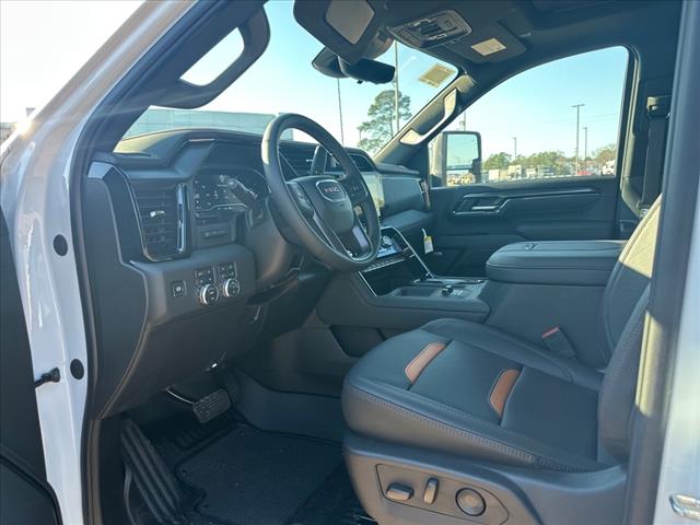 2025 GMC Sierra 2500HD AT4