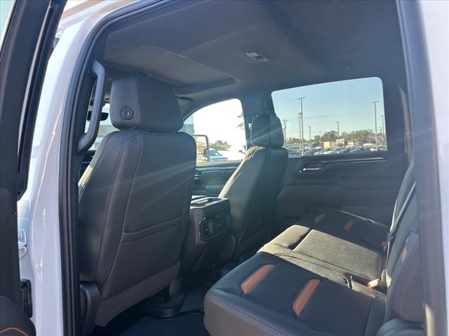2025 GMC Sierra 2500HD AT4