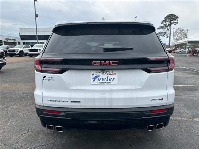 2025 GMC Acadia AWD AT4