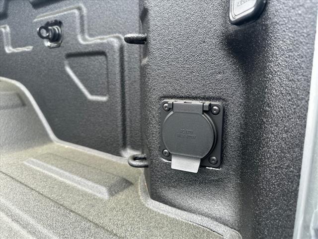 2025 GMC Sierra 2500HD Pro