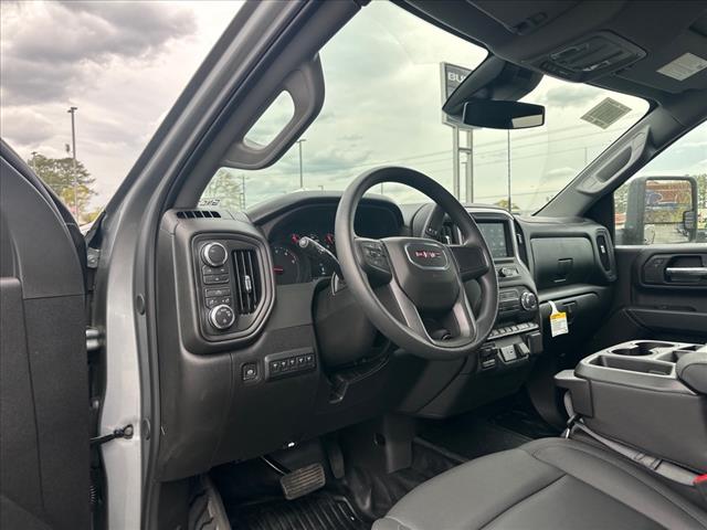 2025 GMC Sierra 2500HD Pro
