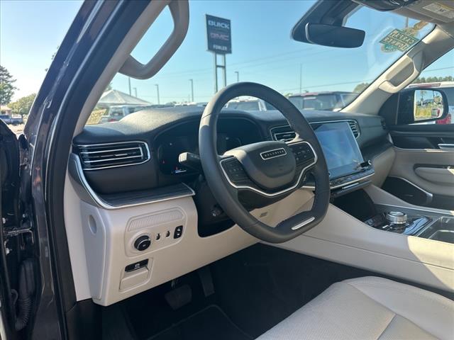 2023 Jeep Wagoneer Series II