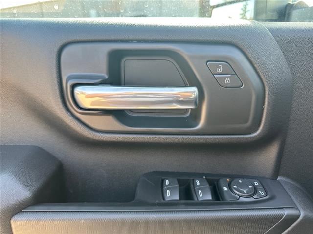 2025 GMC Sierra 2500HD Pro