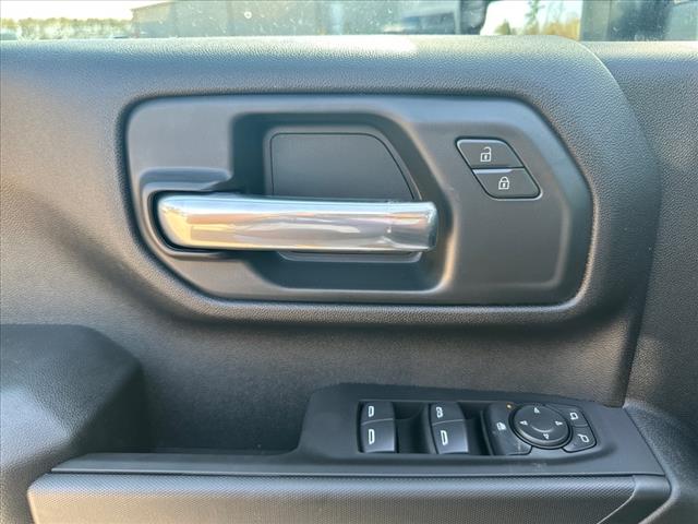 2025 GMC Sierra 2500HD Pro