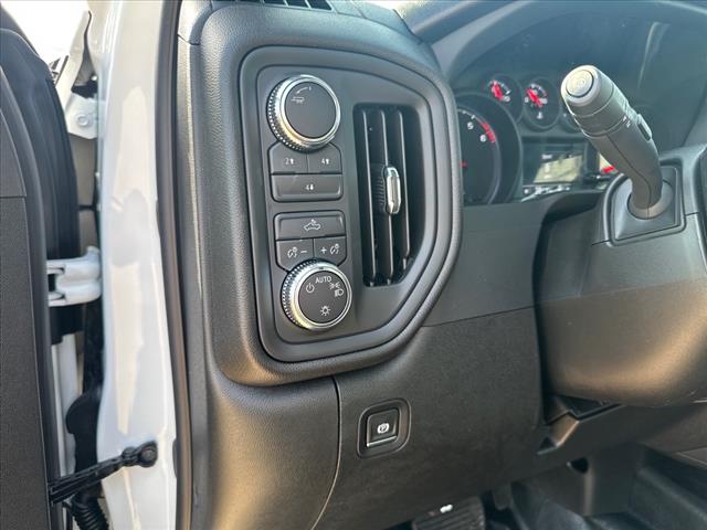 2025 GMC Sierra 2500HD Pro