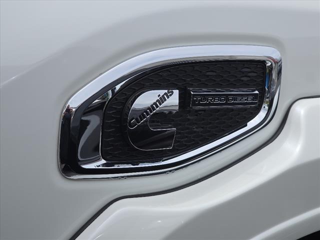 2017 Nissan Titan XD SL