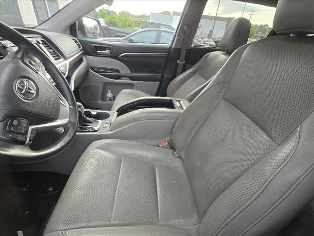 2016 Toyota Highlander Limited Platinum V6