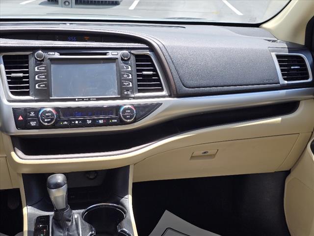 2016 Toyota Highlander XLE V6