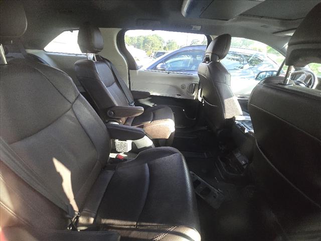 2021 Toyota Sienna Platinum 7 Passenger