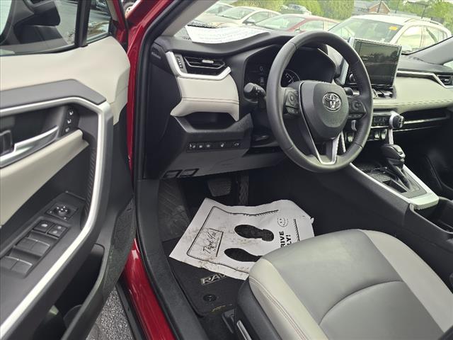 2024 Toyota RAV4 XLE Premium
