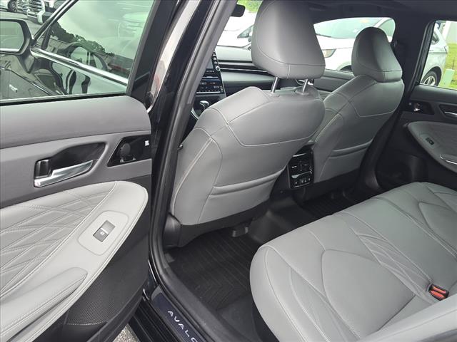 2021 Toyota Avalon Hybrid Limited