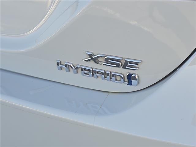 2022 Toyota Camry Hybrid XSE