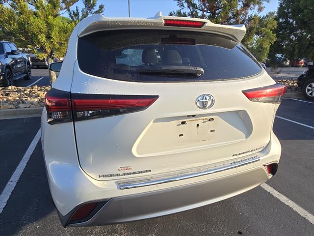 2021 Toyota Highlander Platinum