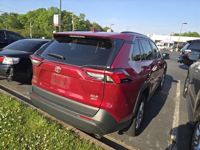 2022 Toyota RAV4 XLE