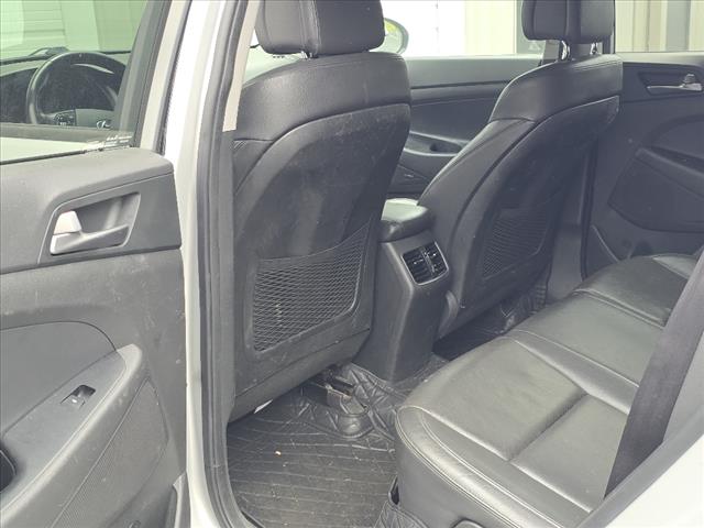2017 Hyundai TUCSON SE Plus