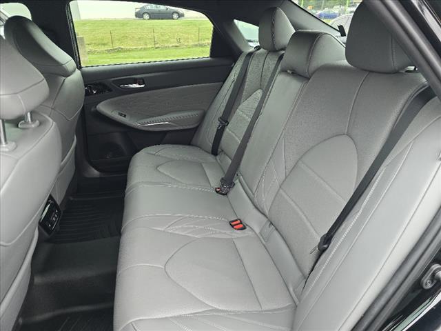 2021 Toyota Avalon Hybrid Limited