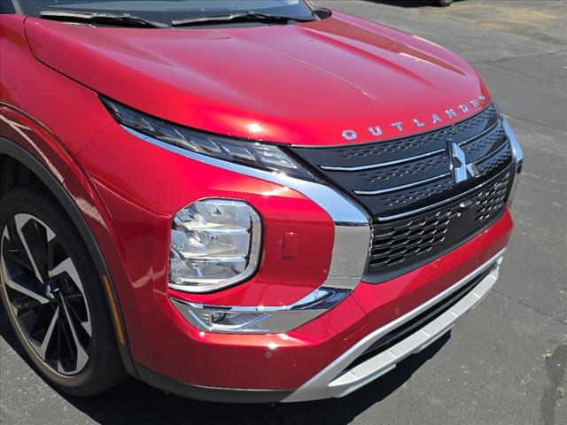 2023 Mitsubishi Outlander SE