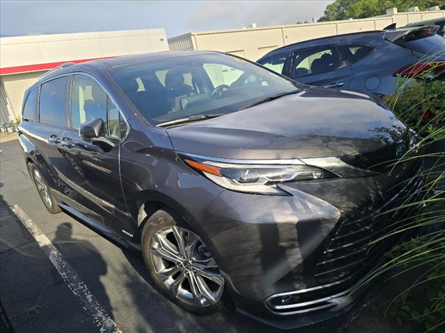 2021 Toyota Sienna Platinum 7 Passenger