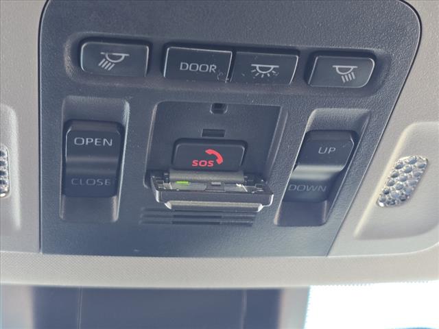 2022 Toyota Camry Hybrid XSE
