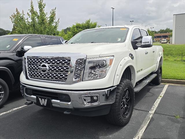 2017 Nissan Titan XD SL
